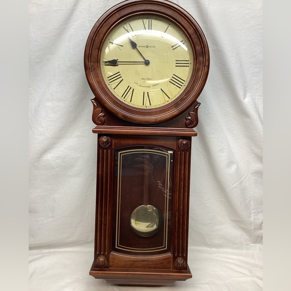 Wall Decor Vintage Howard Miller Dual Chime 77th Anniversary Wall